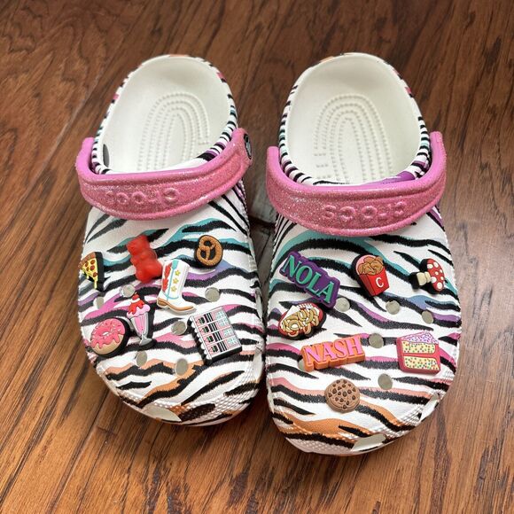 Crocs Classic Kids Animal Print Clogs Glitter Sandals Multi white US size J5 - Picture 1 of 10